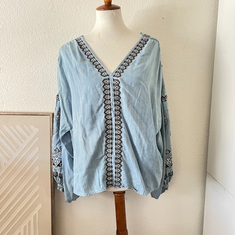 Zara Trf‎ Womens Denim Chambray Embroidered Top Sz M Coastal Cowgirl Boho Hippie